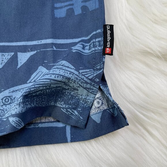 Quiksilver Fish Print Button Up Shirt Blue Men's Size Small NWT - Picture 3 of 9